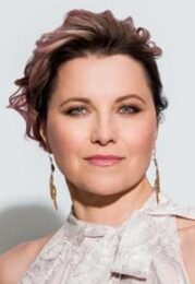 Lucy Lawless