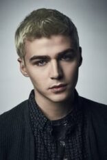 Miles Heizer