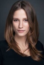 Serenay Sarıkaya