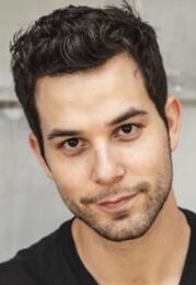 Skylar Astin