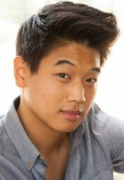 Ki Hong Lee